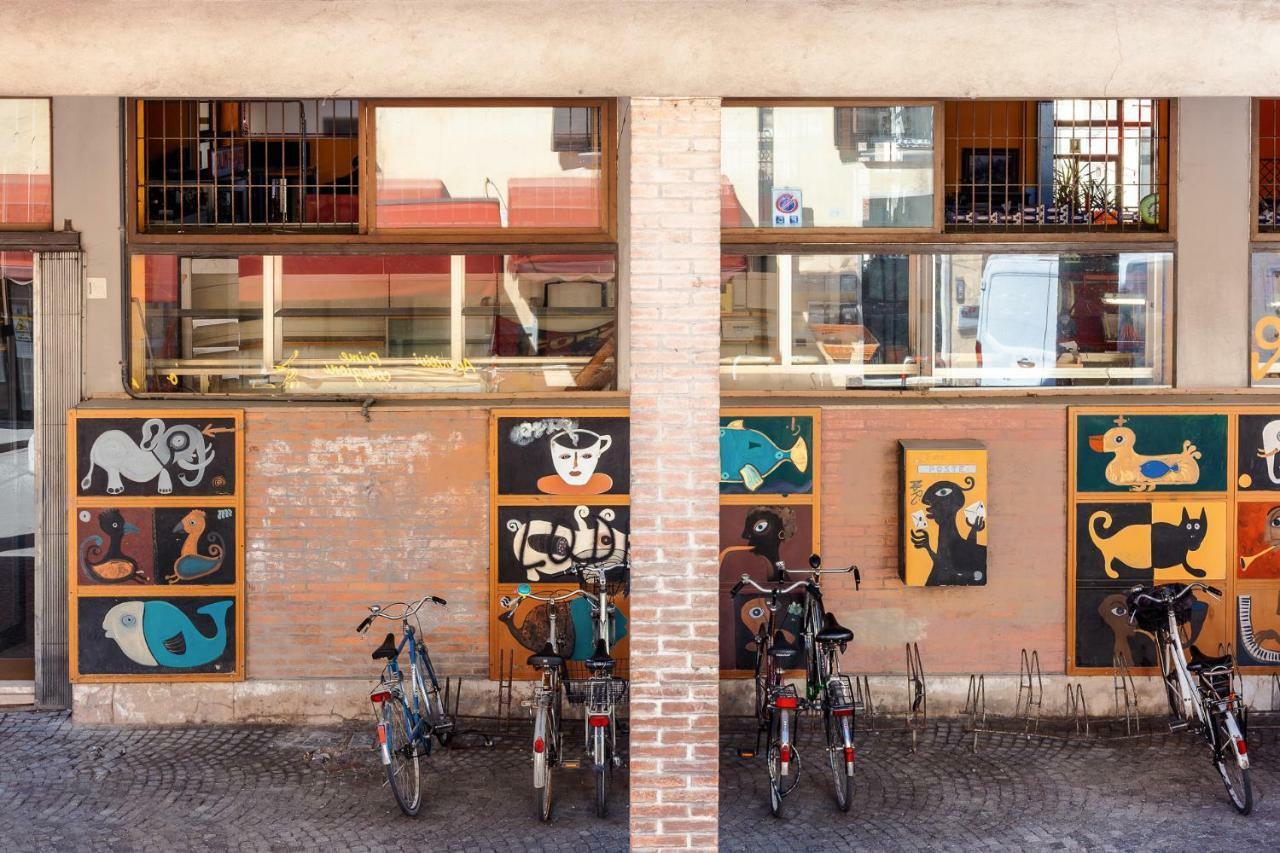 Ferrara Mercato Fancy Studio Exteriör bild